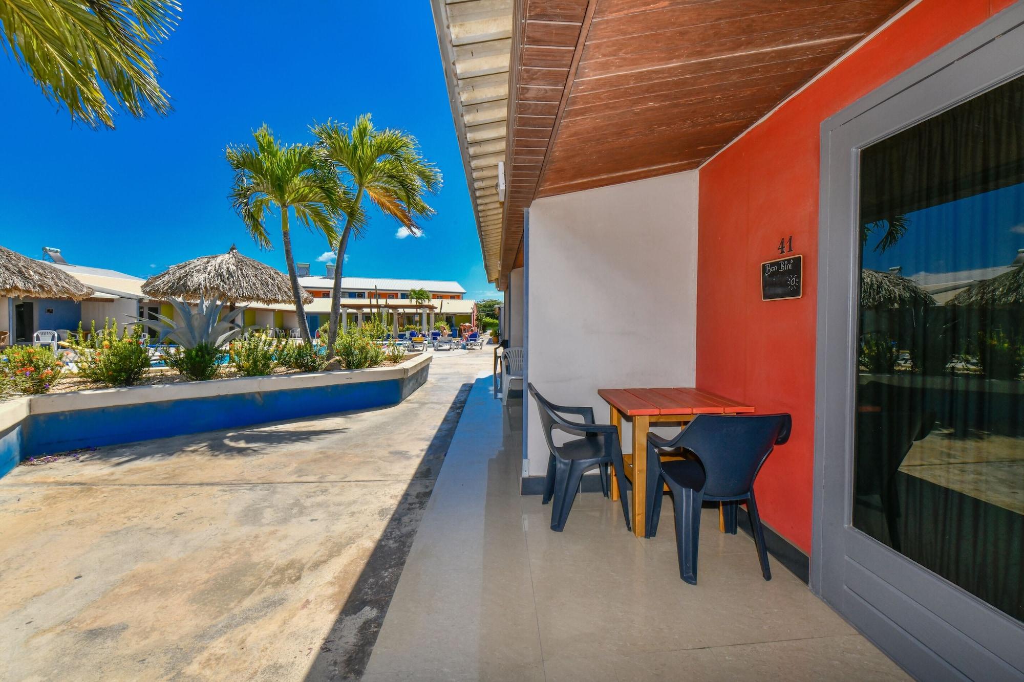 Aruba Blue Village Hotel And Apartments Палм Бийч Екстериор снимка