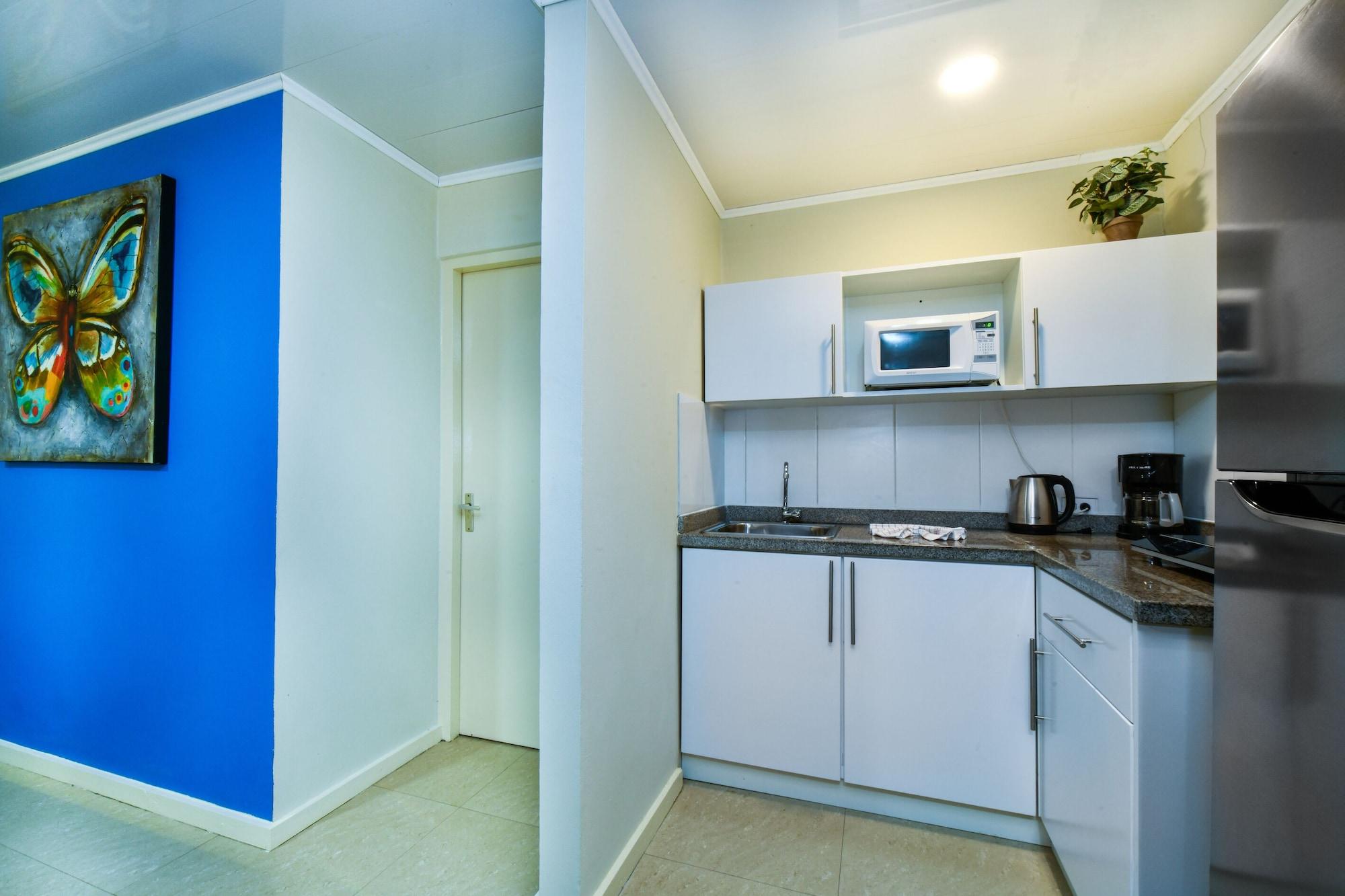 Aruba Blue Village Hotel And Apartments Палм Бийч Екстериор снимка