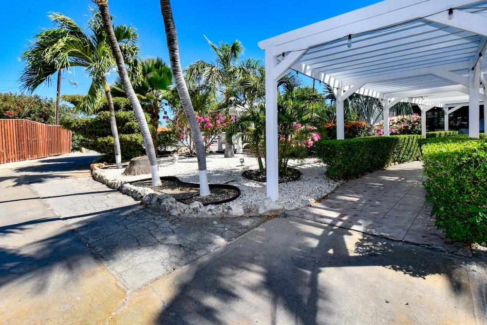 Aruba Blue Village Hotel And Apartments Палм Бийч Екстериор снимка