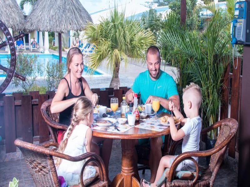 Aruba Blue Village Hotel And Apartments Палм Бийч Екстериор снимка